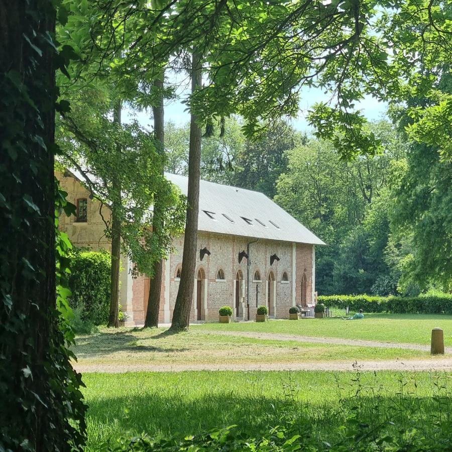 Les Ecuries Du Chateau De Brumare Brestot Luaran gambar
