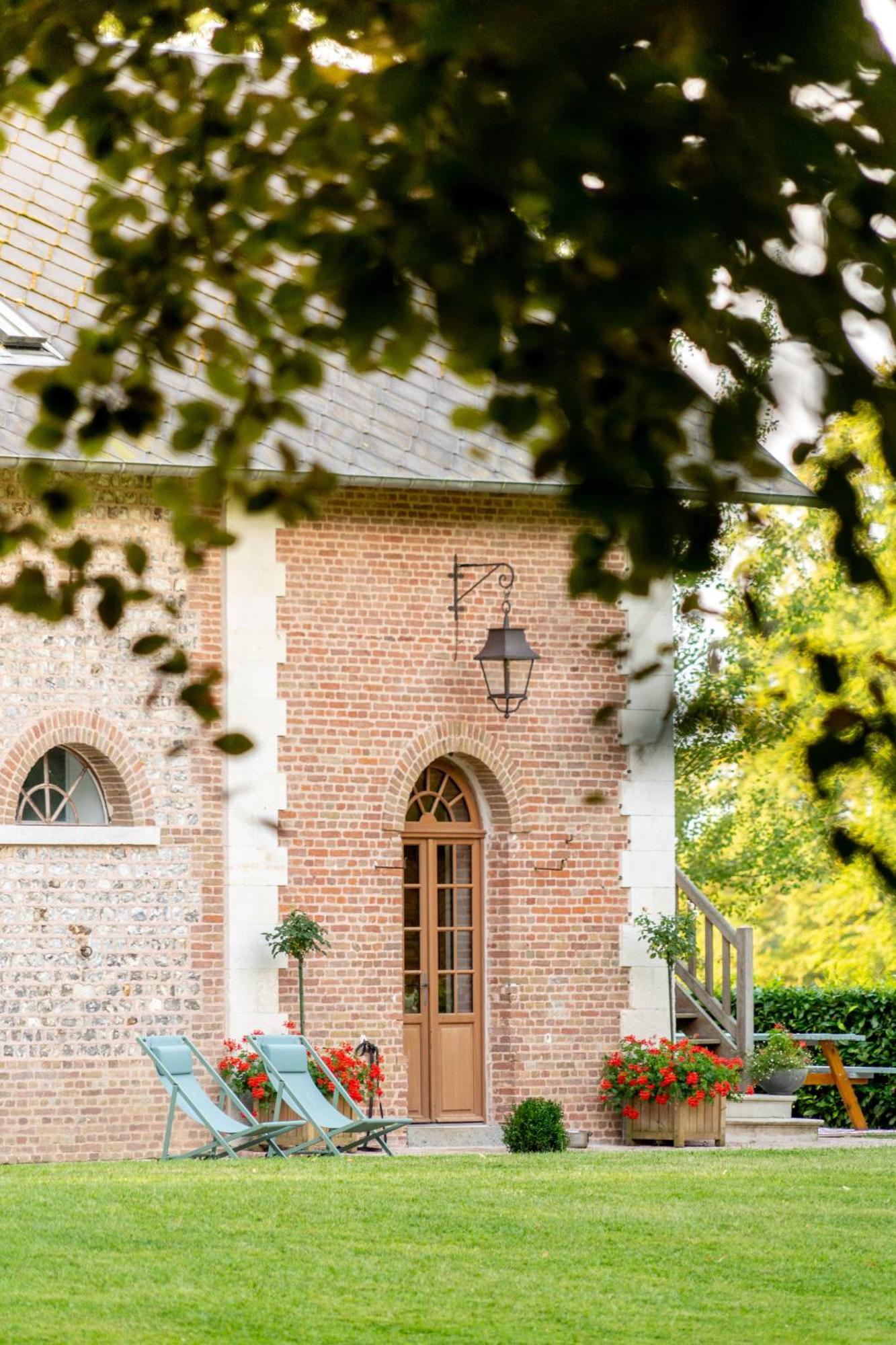 Les Ecuries Du Chateau De Brumare Brestot Luaran gambar